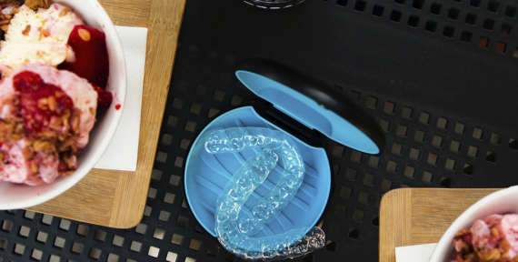 Aparatos removibles e Invisalign.