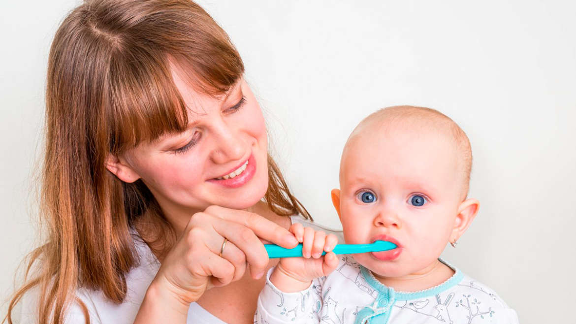 Cuidado Dental Infantil: Consejos para Padres Primerizos