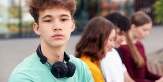 Bruxismo y estrés en adolescentes