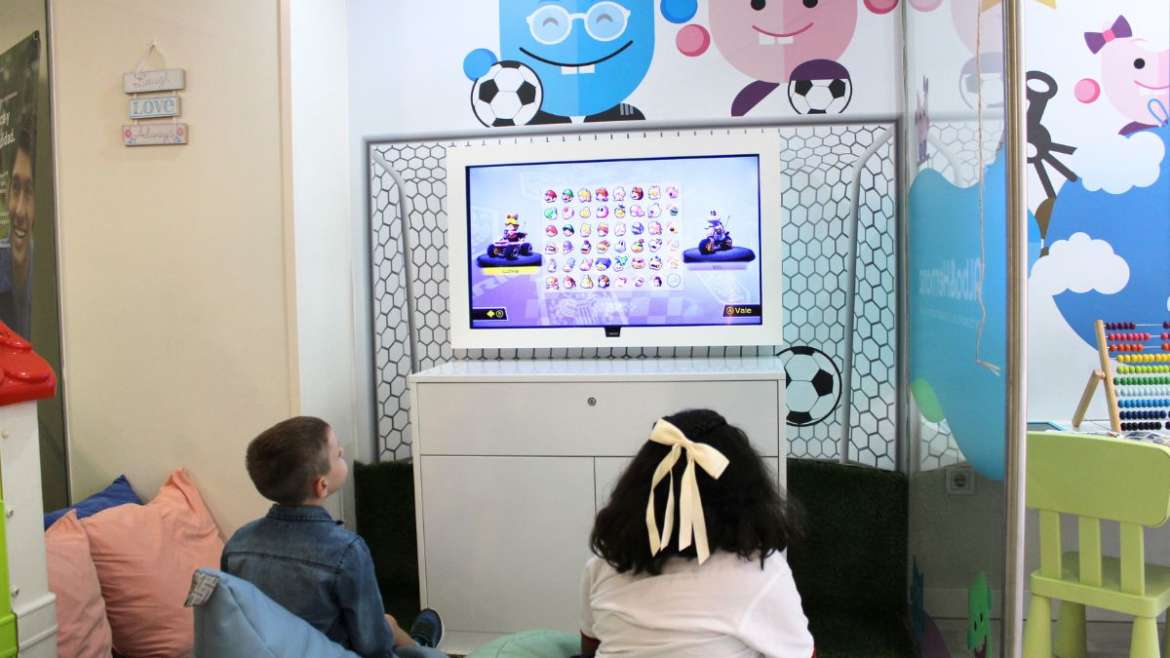 ¿A qué edad debo llevar a mi hijo al ortodoncista por primera vez?