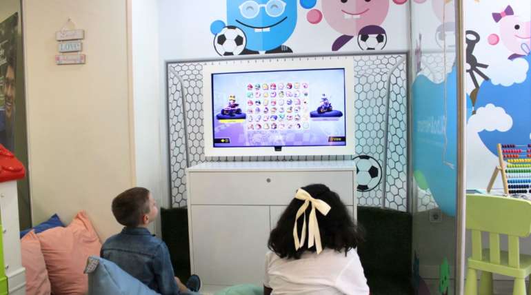 ¿A qué edad debo llevar a mi hijo al ortodoncista por primera vez?