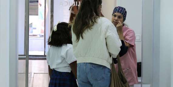 ¿Cómo afectan las pantallas al desarrollo dental infantil?